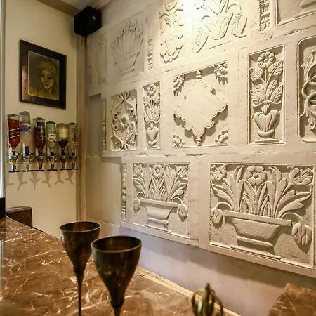 Hotel Sirohi House